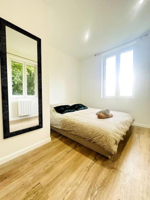 Jungle Appartement Avec Terrasse Laon Eksteriør bilde