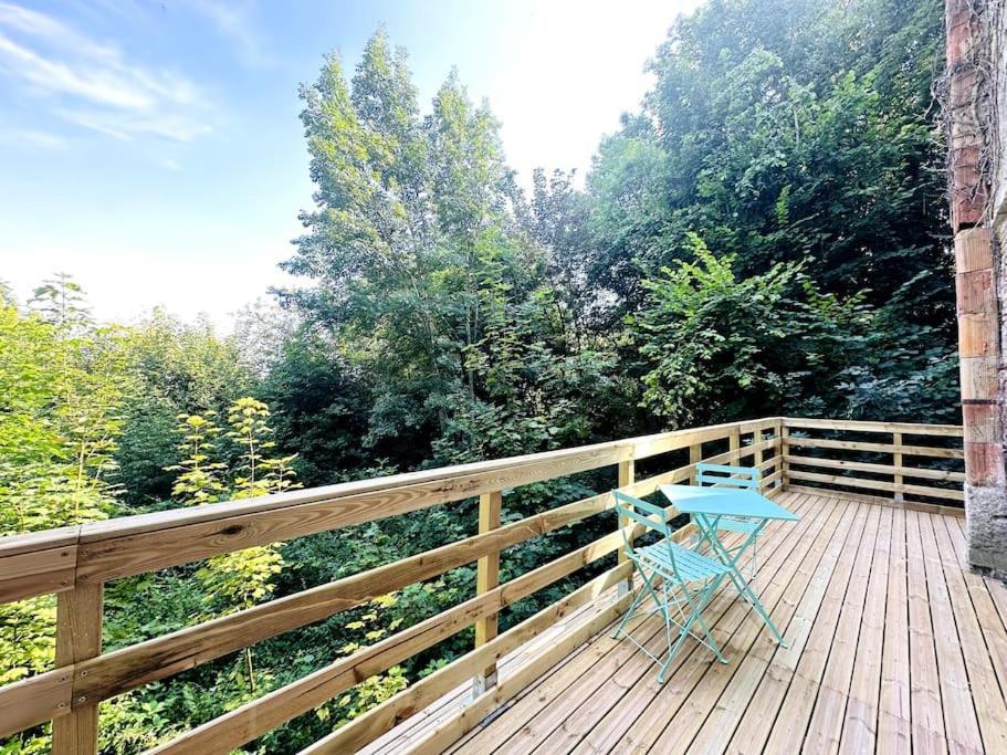 Jungle Appartement Avec Terrasse Laon Eksteriør bilde