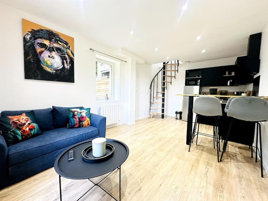 Jungle Appartement Avec Terrasse Laon Eksteriør bilde